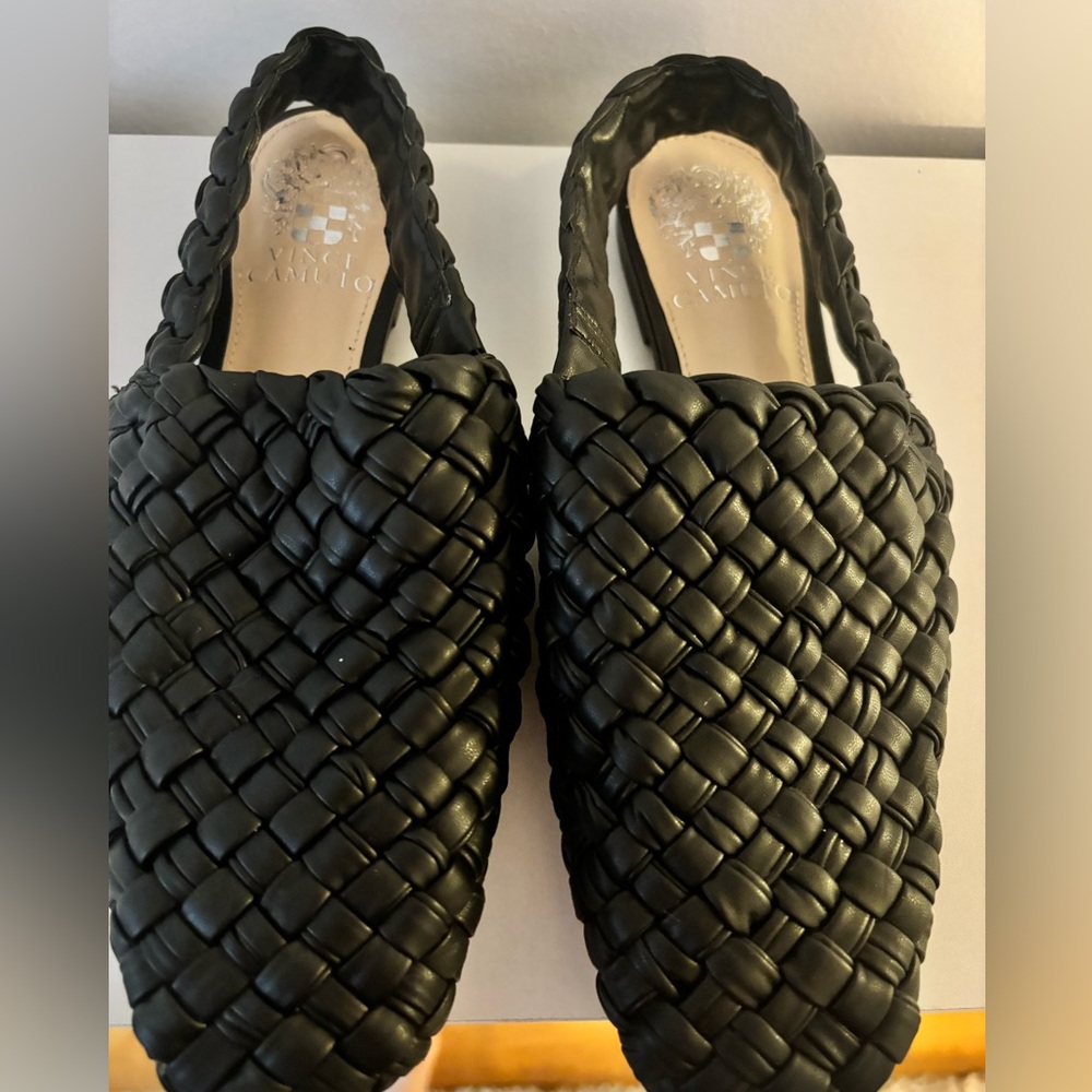 Vince Camuto Flats